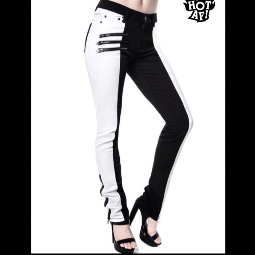 NWOT! B&W Killstar Duality Speed Jeans w/ zippers